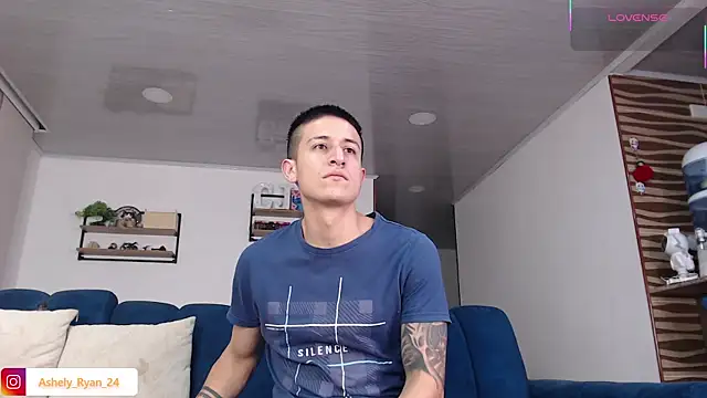 ashely ryan24 online show from July 6, 2026, 1:01 am