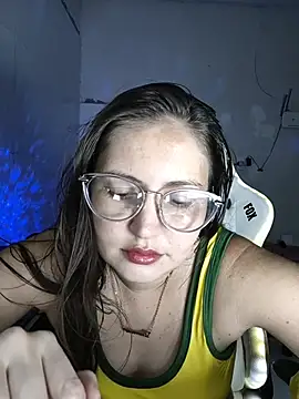 Snapshot of dani123unica chatting on April 11, 2026, 10:35 pm dani123unica online show from April 11, 2026, 10:35 pm