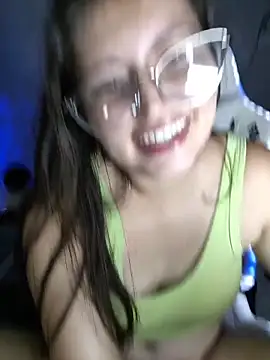 Snapshot of dani123unica chatting on April 4, 2026, 11:28 am dani123unica online show from April 4, 2026, 11:28 am