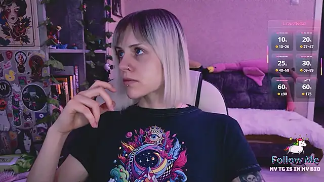 NaniMoore online show from April 3, 2026, 9:10 pm