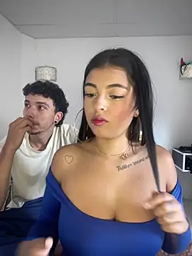Snapshot of Dulce-diosa chatting on January 22, 2025, 9:43 pm Dulce-diosa online show from January 22, 2025, 9:43 pm