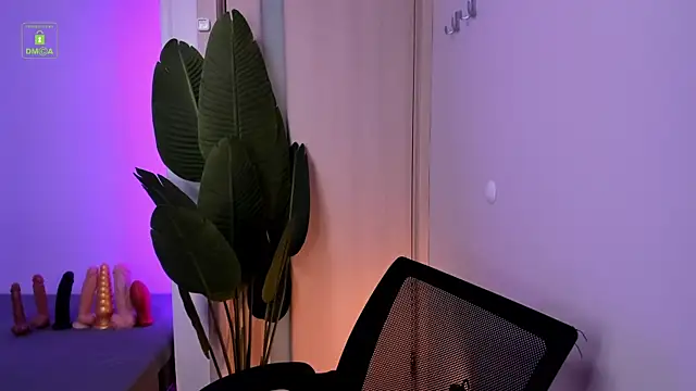 MarkGWalker online show from February 7, 2025, 4:37 am