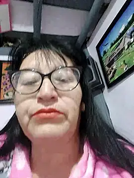 Snapshot of clarita_01 chatting on January 15, 2026, 12:41 pm clarita 01 online show from January 15, 2026, 12:41 pm