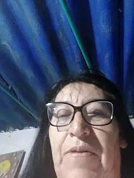 clarita 01 online show from June 15, 2026, 11:37 pm