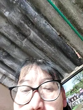 Snapshot of clarita_01 chatting on November 25, 2025, 12:16 pm clarita 01 online show from November 25, 2025, 12:16 pm