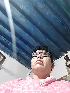 clarita 01 online show from April 12, 2026, 11:02 am