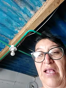 Snapshot of clarita_01 chatting on January 5, 2026, 6:22 pm clarita 01 online show from January 5, 2026, 6:22 pm