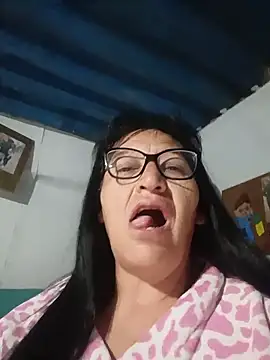 clarita 01 online show from June 11, 2026, 10:12 am