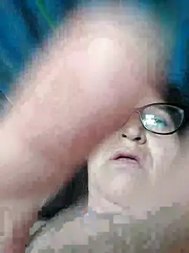 Snapshot of clarita_01 chatting on December 20, 2025, 1:36 pm clarita 01 online show from December 20, 2025, 1:36 pm