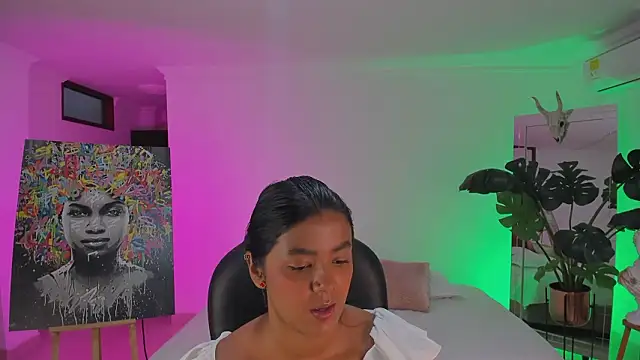 JANYLOVE   online show from February 24, 2026, 10:49 am