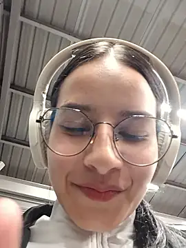  vaness online show from April 5, 2026, 5:47 am