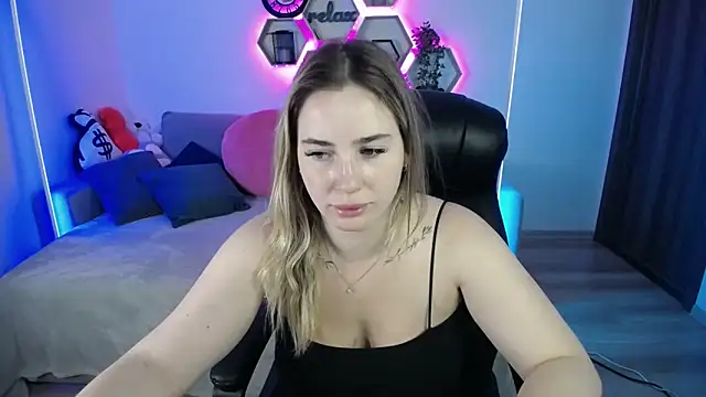 Snapshot of SabrinViolet chatting on September 10, 2025, 8:02 am SabrinViolet online show from September 10, 2025, 8:02 am