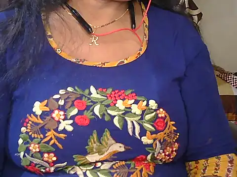 Snapshot of Cute_Ruhi99 chatting on February 23, 2025, 8:06 am Cute Ruhi99 online show from February 23, 2025, 8:06 am