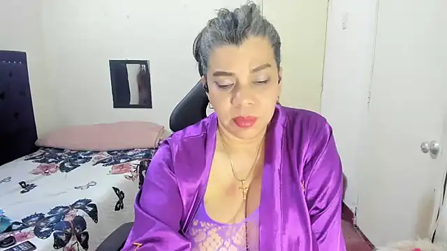 vikyadams online show from February 13, 2026, 7:52 am