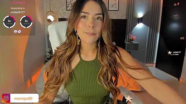 Snapshot of Luna__Ponce chatting on February 7, 2025, 4:14 pm Luna Ponce online show from February 7, 2025, 4:14 pm