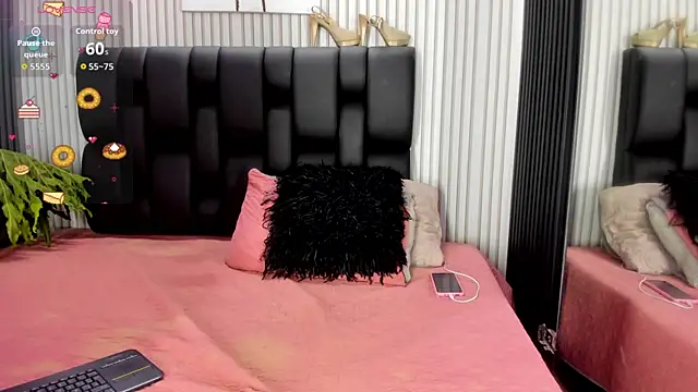 PamelaAnderson 2 online show from November 29, 2025, 4:23 am