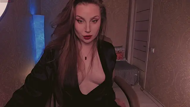 Eesmaaarrr online show from December 18, 2025, 11:08 pm