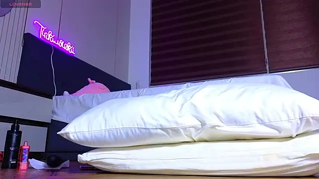 tinki winkii online show from March 8, 2025, 5:22 pm