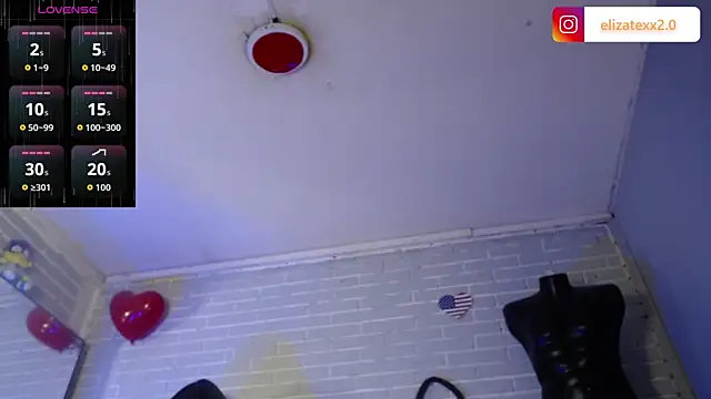 elizatexx online show from May 29, 2026, 7:09 pm