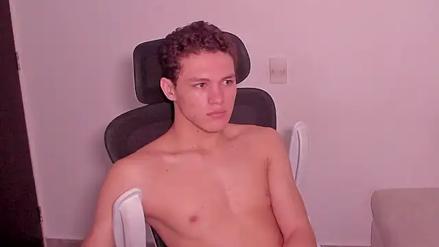 Snapshot of laurent_nova chatting on March 14, 2026, 4:02 pm laurent nova online show from March 14, 2026, 4:02 pm