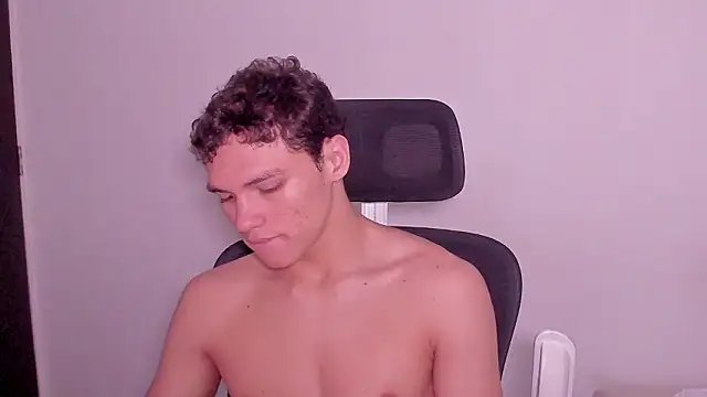 Snapshot of laurent_nova chatting on March 9, 2026, 12:41 pm laurent nova online show from March 9, 2026, 12:41 pm