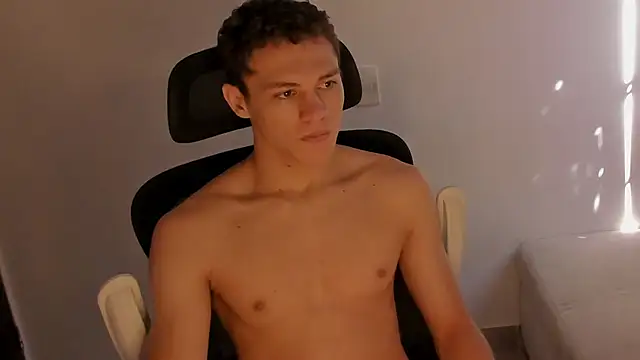 laurent nova online show from February 17, 2026, 7:22 pm