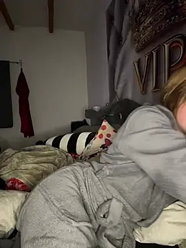 xxdorkax6 online show from April 3, 2026, 8:26 pm