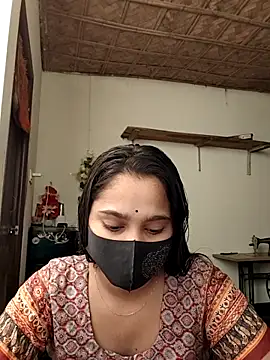 Puspita- online show from September 15, 2025, 1:44 pm