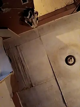 brownfeet online show from October 26, 2025, 6:47 am