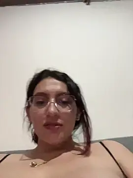 VioletPearson online show from March 20, 2026, 1:17 am