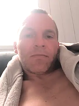 Snapshot of AttractiveSilk5 chatting on May 3, 2026, 11:47 am AttractiveSilk5 online show from May 3, 2026, 11:47 am