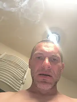 Snapshot of AttractiveSilk5 chatting on June 5, 2026, 10:04 pm AttractiveSilk5 online show from June 5, 2026, 10:04 pm