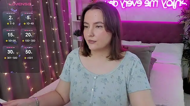 FeralPeach online show from November 15, 2025, 5:11 am