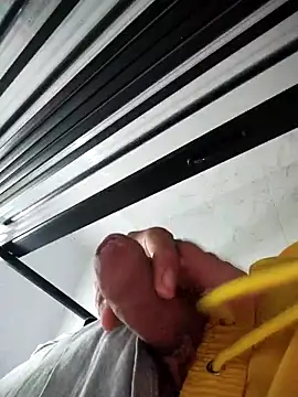 719610 online show from April 8, 2026, 2:57 am