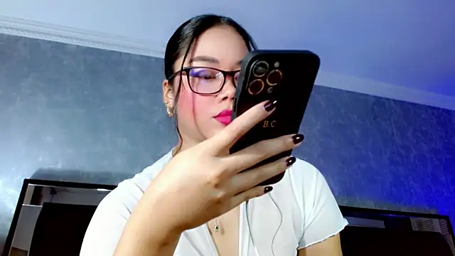 JasmineMoore online show from April 15, 2026, 9:48 pm