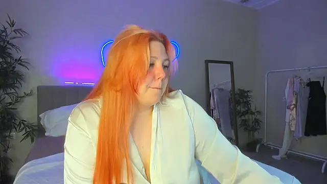 Snapshot of Ruth_Oliver chatting on September 12, 2025, 12:22 am Ruth Oliver online show from September 12, 2025, 12:22 am