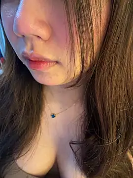 Hotellinh12 online show from April 26, 2026, 4:04 pm