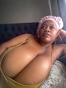 Chubbykarisma27 online show from February 26, 2026, 6:57 am