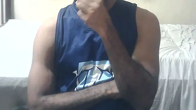 Snapshot of ROCKY_USA_18 chatting on May 28, 2026, 3:29 pm ROCKY USA 18 online show from May 28, 2026, 3:29 pm