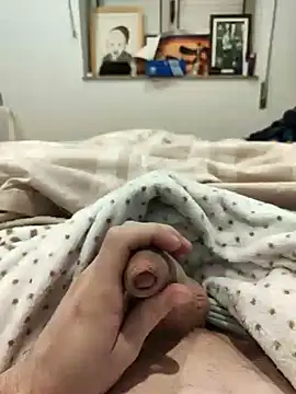 Snapshot of Bemgalado chatting on December 29, 2024, 5:54 pm Bemgalado online show from December 29, 2024, 5:54 pm