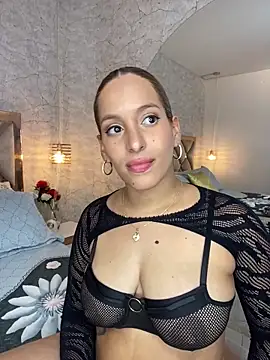 Snapshot of Agnescruzz chatting on February 9, 2025, 4:29 pm Agnescruzz online show from February 9, 2025, 4:29 pm