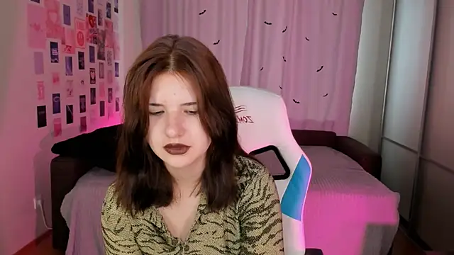 Vanessa Verona online show from September 15, 2025, 5:52 am