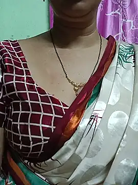 Rosy-B online show from July 13, 2026, 9:36 pm