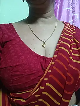 Rosy-B online show from July 20, 2026, 9:39 pm