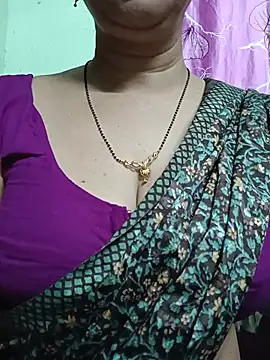 Rosy-B online show from June 22, 2026, 9:45 pm