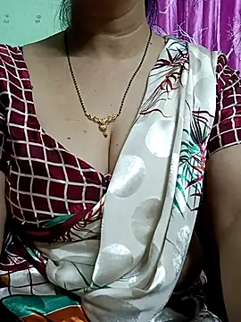 Rosy-B online show from April 1, 2026, 11:01 pm