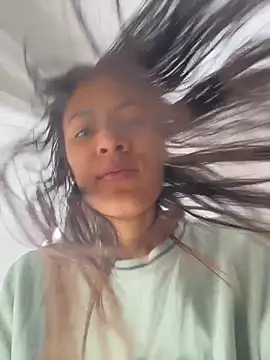 Valentinabaker online show from April 1, 2026, 7:00 pm