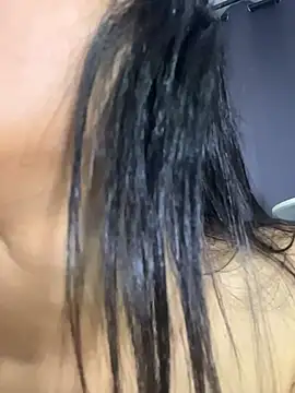 Valentinabaker online show from May 28, 2026, 7:49 am