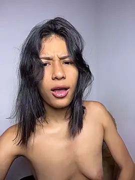 Valentinabaker online show from June 3, 2026, 4:46 am
