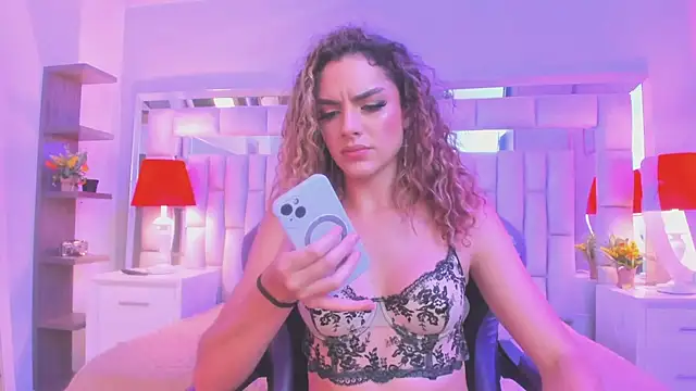 mariiahneedles online show from February 13, 2026, 4:34 am